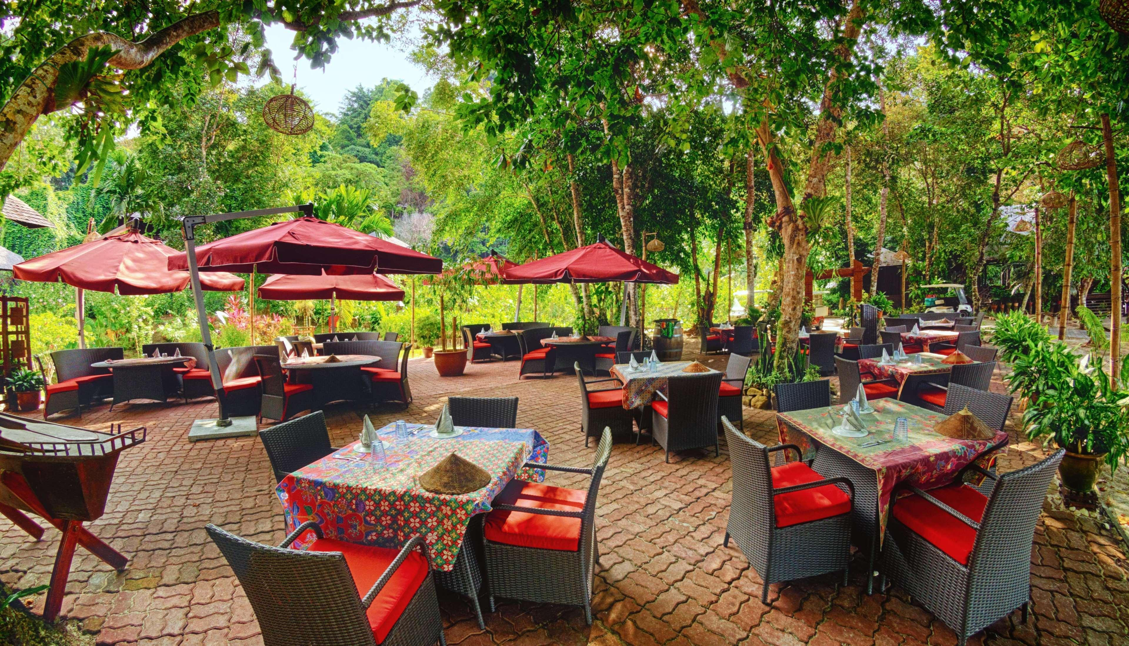 Bunga Raya Island Resort & Spa Пулау-Гайя Экстерьер фото